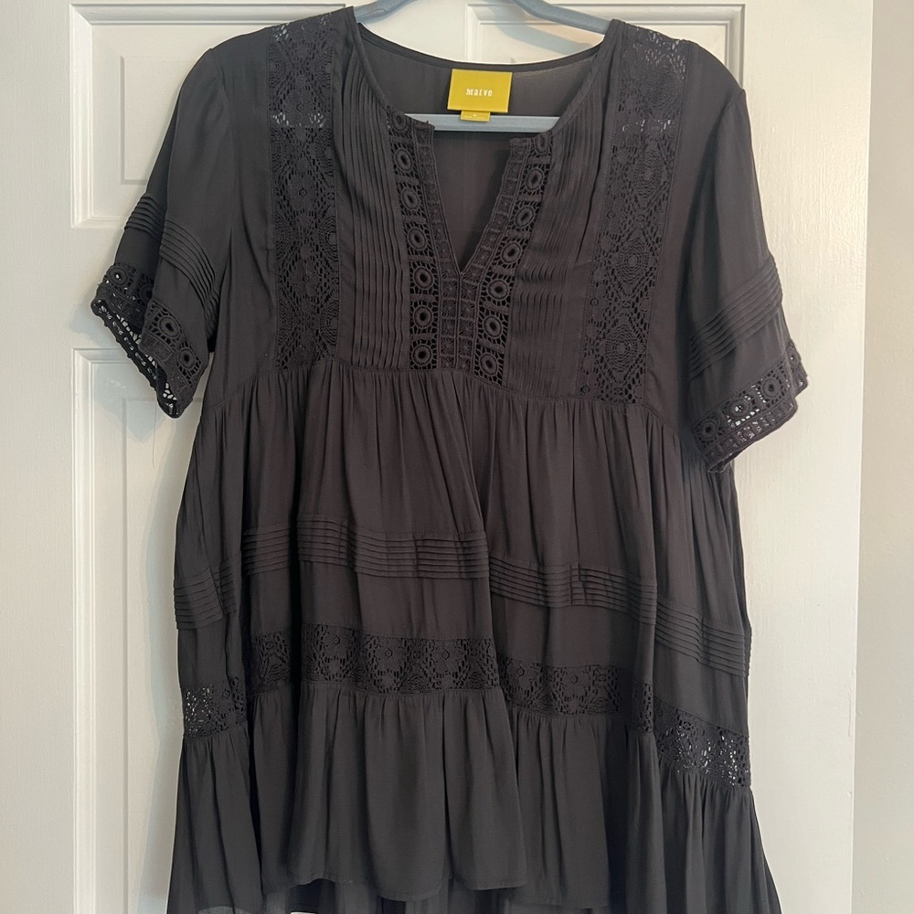 Maeve (medium) Black top